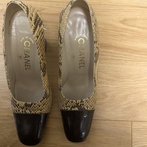 Chanel pumps